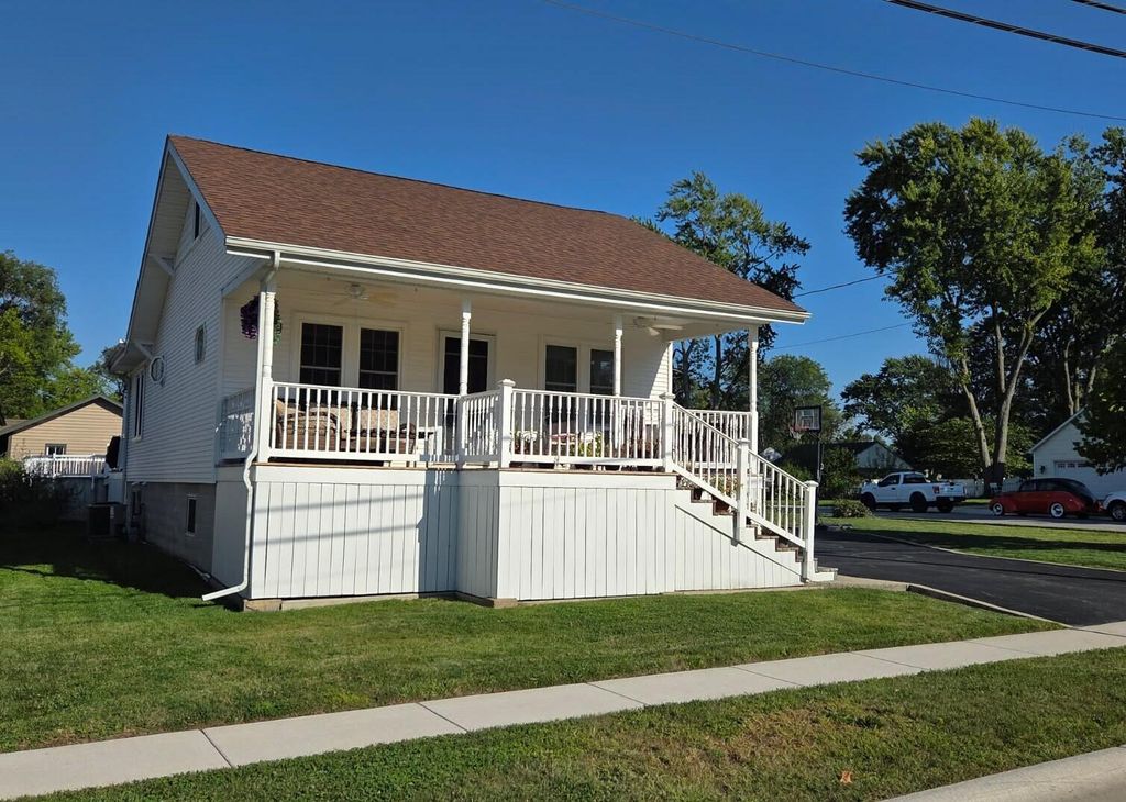 228 Wood Street, Crown Point, IN 46307