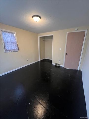 2517 Mackinaw Street, Saginaw, MI 48602