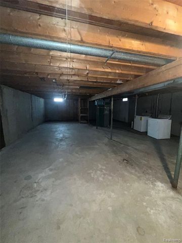 2517 Mackinaw Street, Saginaw, MI 48602