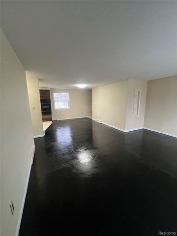 2517 Mackinaw Street, Saginaw, MI 48602