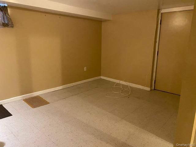 133 Wellington Street, Hempstead, NY 11550