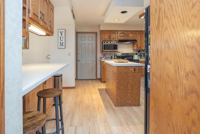 3601 S BOB O LINK LANE, Appleton, WI 54915