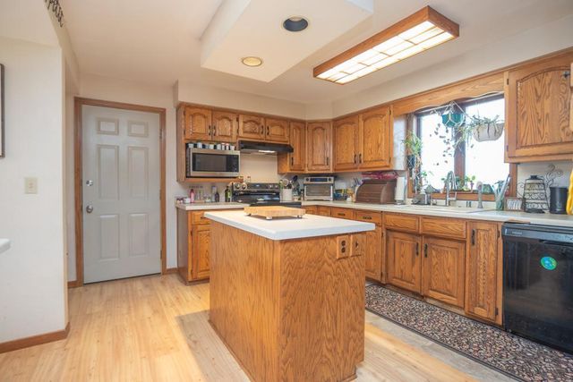 3601 S BOB O LINK LANE, Appleton, WI 54915