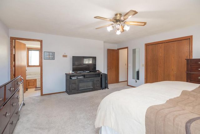 3601 S BOB O LINK LANE, Appleton, WI 54915