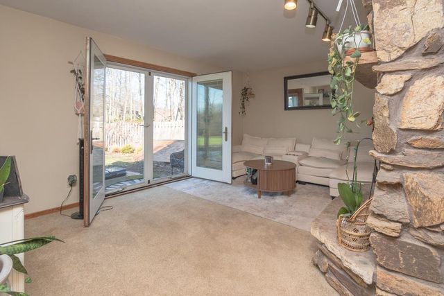 3601 S BOB O LINK LANE, Appleton, WI 54915