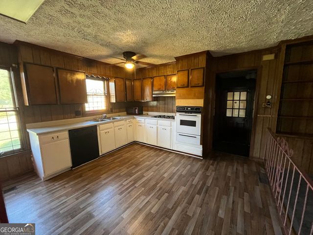 3187 Stratford Drive, Macon, GA 31211