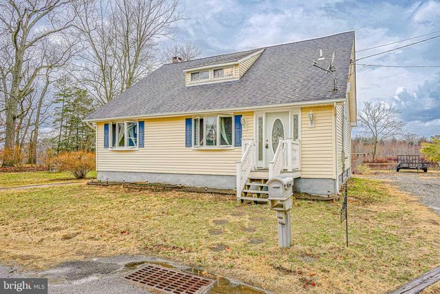 153 LAKESIDE AVE, Franklinville, NJ 08322