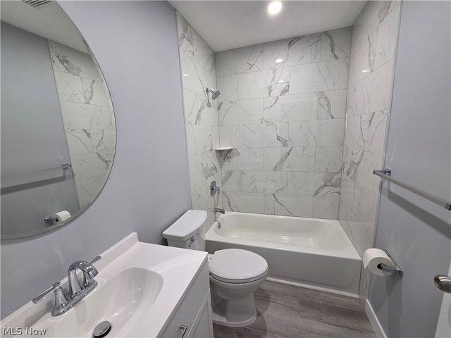 5463 Millwood Lane 42-C, Willoughby, OH 44094