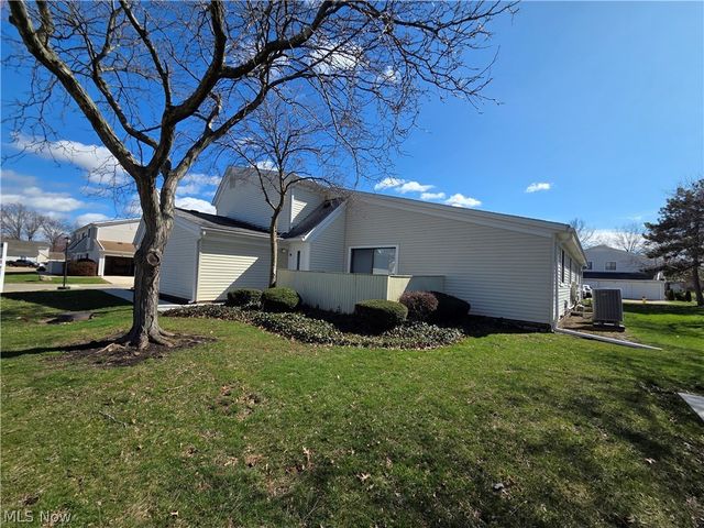 5463 Millwood Lane 42-C, Willoughby, OH 44094