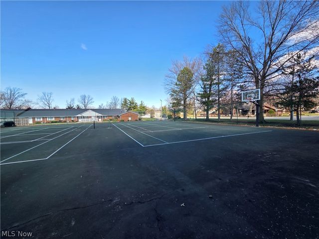 5463 Millwood Lane 42-C, Willoughby, OH 44094