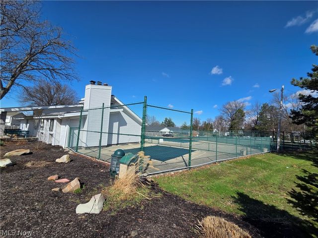 5463 Millwood Lane 42-C, Willoughby, OH 44094