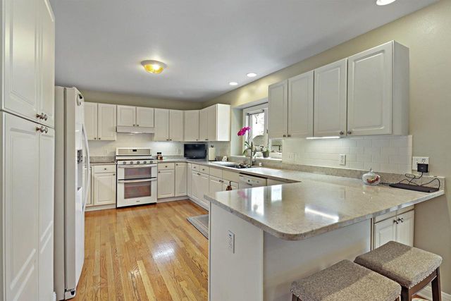 5103 24th PLACE, Kenosha, WI 53144