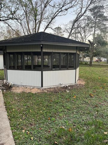 902 Alice Street, Sweeny, TX 77480