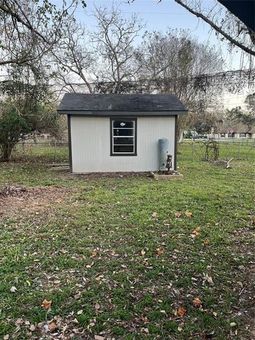 902 Alice Street, Sweeny, TX 77480