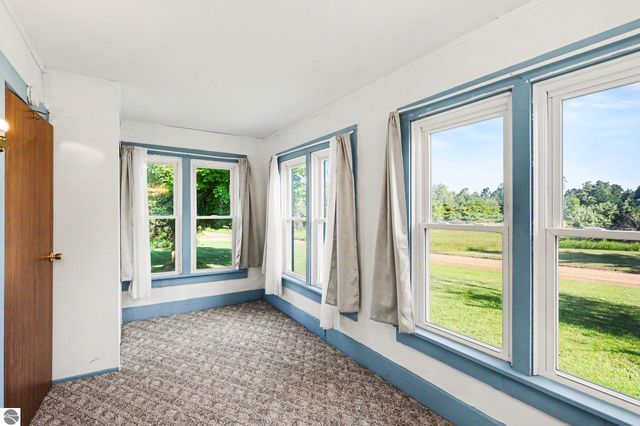 10981 Madison Road, Elwell, MI 48832