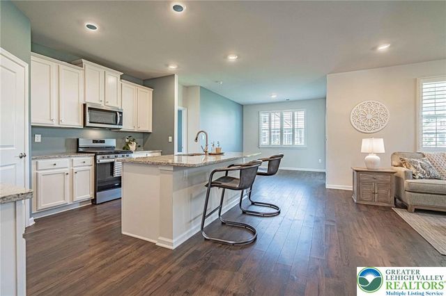 7887 Keystone Drive, Upper Macungie Twp, PA 18031