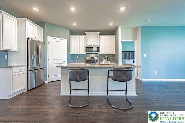 7887 Keystone Drive, Upper Macungie Twp, PA 18031