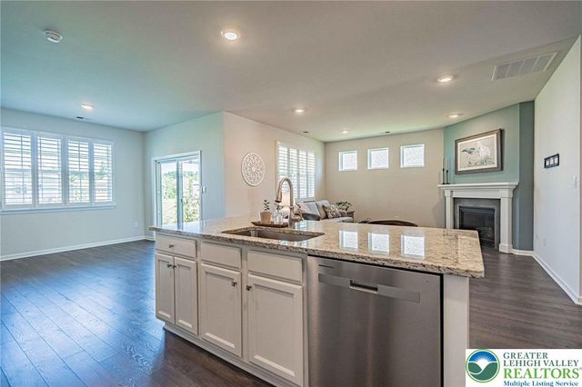 7887 Keystone Drive, Upper Macungie Twp, PA 18031