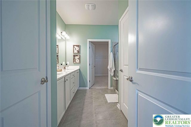 7887 Keystone Drive, Upper Macungie Twp, PA 18031