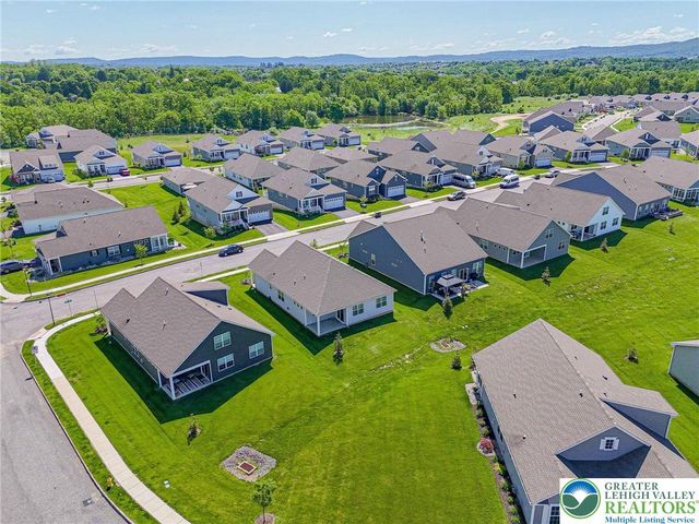 7887 Keystone Drive, Upper Macungie Twp, PA 18031