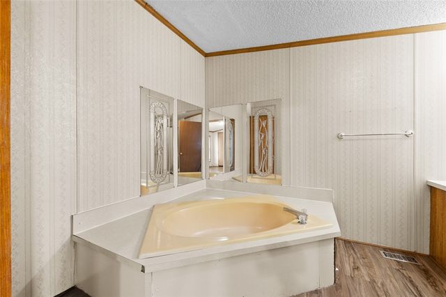 107 Indigo, Mt Pleasant Twp, PA 15666