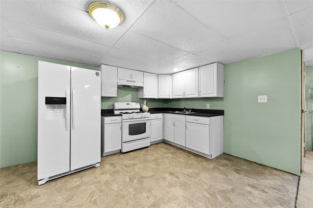 107 Indigo, Mt Pleasant Twp, PA 15666