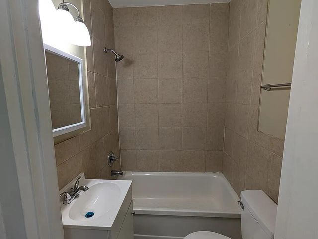 254 Mount Airy Avenue, Paris, KY 40361
