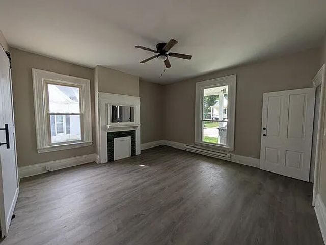 254 Mount Airy Avenue, Paris, KY 40361