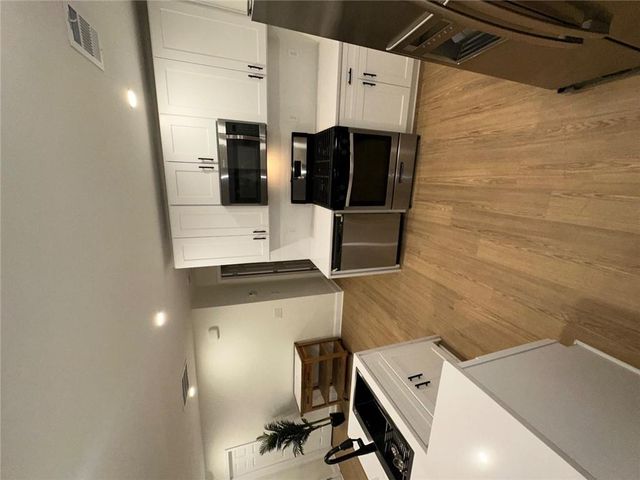 1735 Derry Avenue, Atlanta, GA 30310