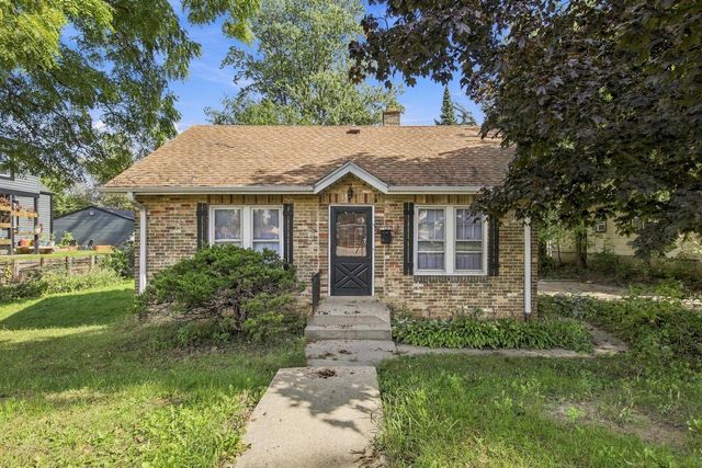 3364 S Chase AVENUE, Milwaukee, WI 53207