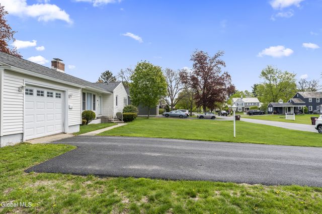 13 Pershing Road, Queensbury, NY 12804