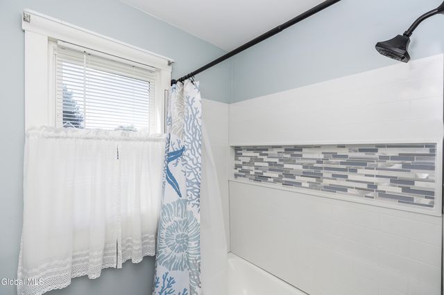 13 Pershing Road, Queensbury, NY 12804