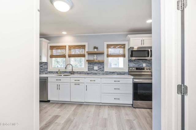 13 Pershing Road, Queensbury, NY 12804