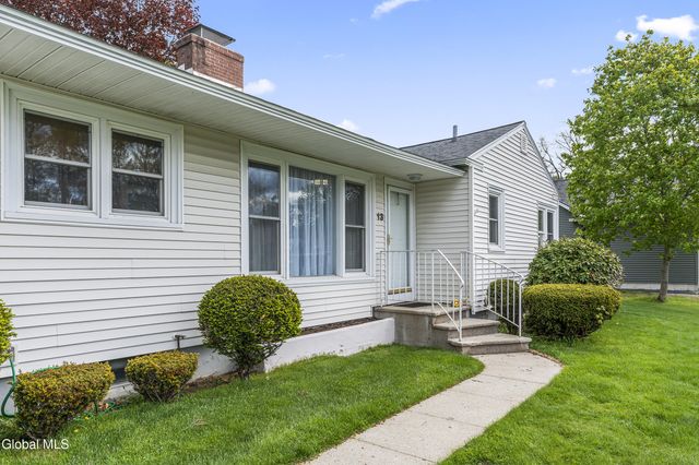 13 Pershing Road, Queensbury, NY 12804