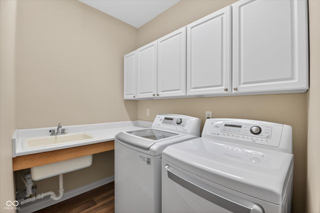 2624 Dawn Ridge Drive, Carmel, IN 46074