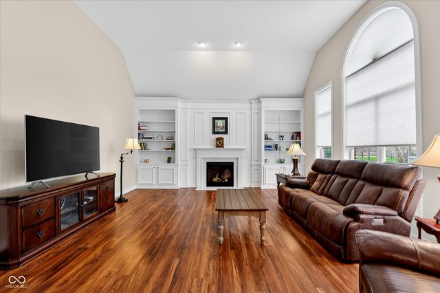 2624 Dawn Ridge Drive, Carmel, IN 46074