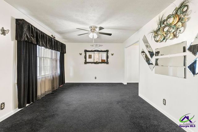 2037 Greentree Pkwy Parkway, Macon, GA 31220