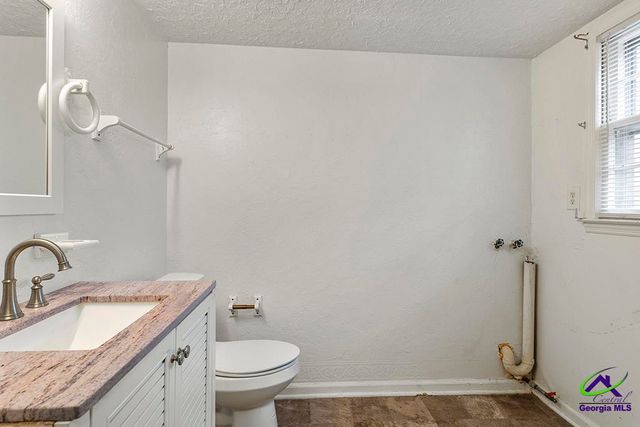 2037 Greentree Pkwy Parkway, Macon, GA 31220