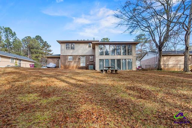 2037 Greentree Pkwy Parkway, Macon, GA 31220