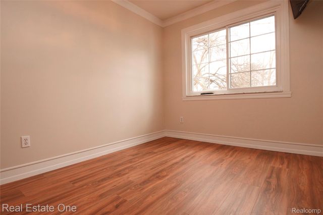 480 Baldwin Avenue 20, Rochester, MI 48307