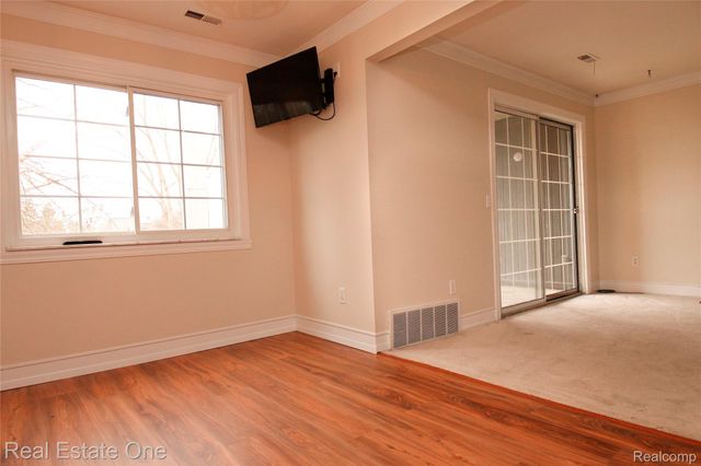 480 Baldwin Avenue 20, Rochester, MI 48307