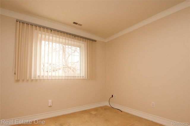 480 Baldwin Avenue 20, Rochester, MI 48307