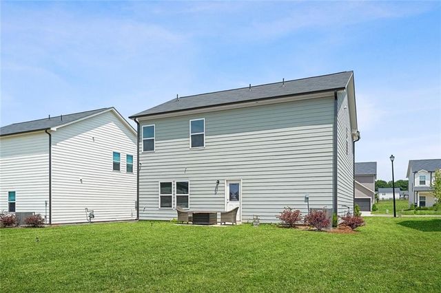 2313 Hedgeview Rd., Conyers, GA 30094