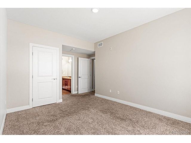 9019 E Panorama Cir D120, Englewood, CO 80112