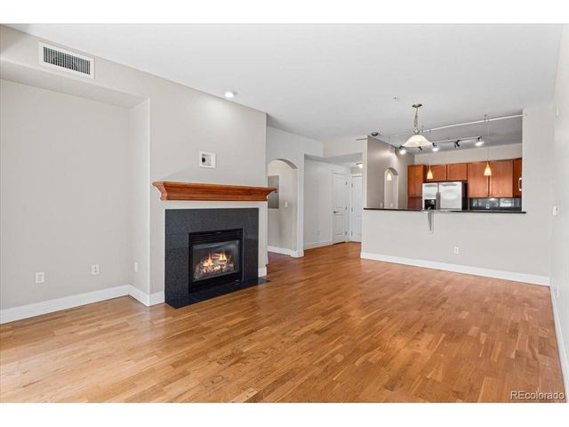 9019 E Panorama Cir D120, Englewood, CO 80112