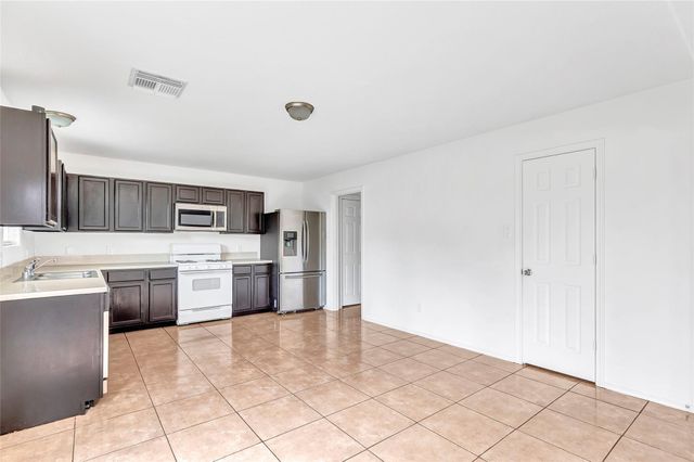 461 Mystic Glen Loop, Houston, TX 77339