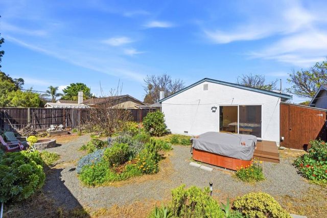 6225 Gunter Way, San Jose, CA 95123