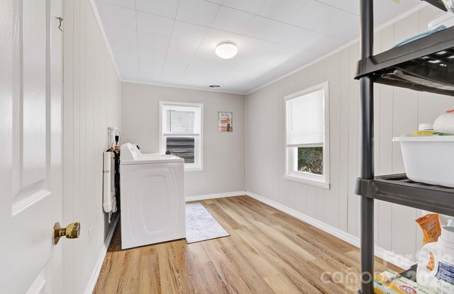 8 Concord Road, Asheville, NC 28803