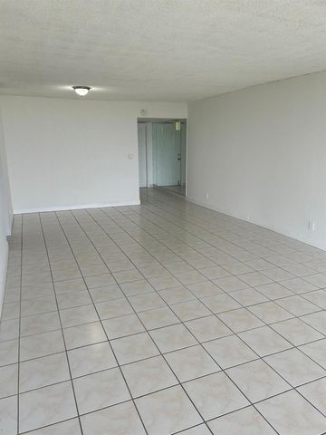 2661 S Course Drive 703, Pompano Beach, FL 33069