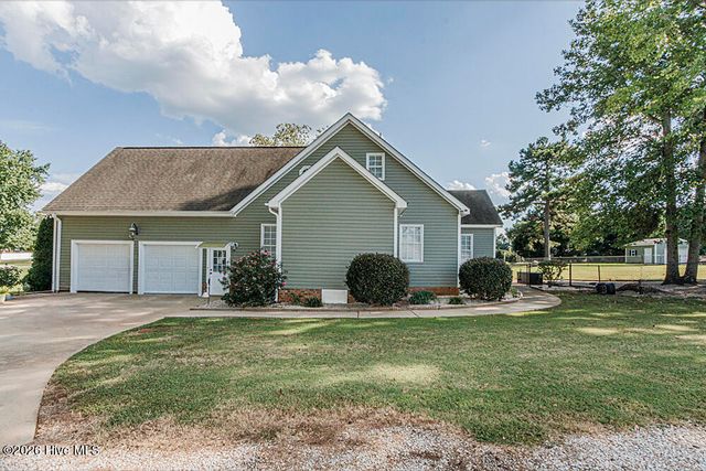 8554 Forest Cove Road, Elm City, NC 27822